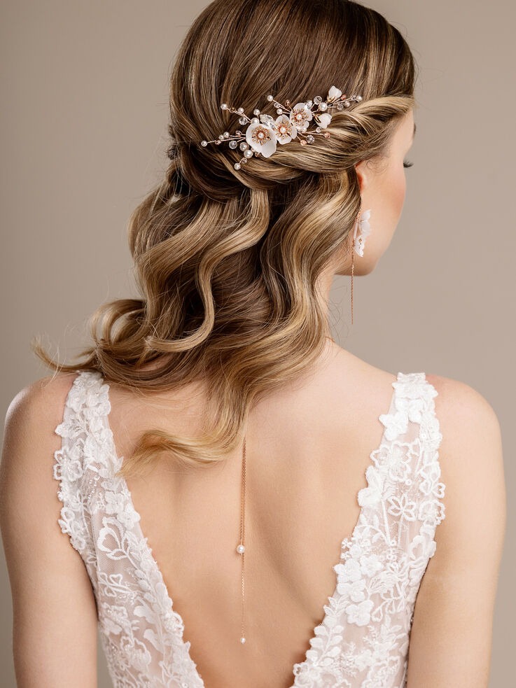 Ślubna ozdoba do włosów gałązka kwiaty perły biżuteria ślubna ELENA Wedding Workshop